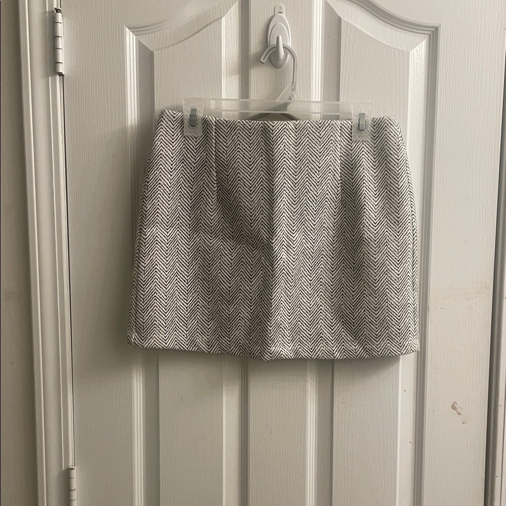 Boohoo Black & White Chevron Mini Skirt